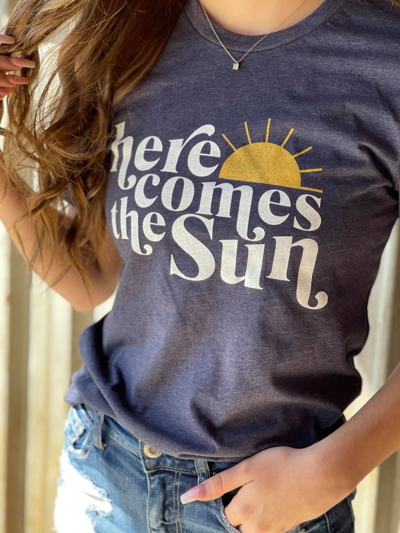 Here Comes The Sun Tee-ask apparel wholesale
