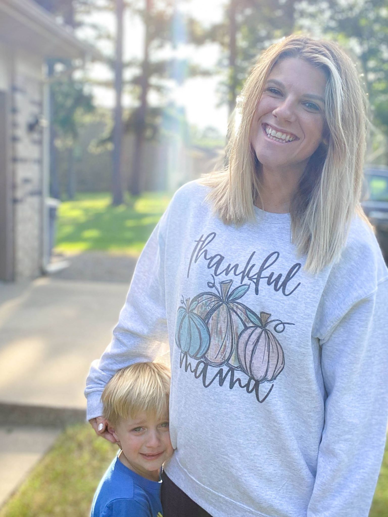 Thankful Mama Sweatshirt-ask apparel wholesale